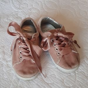 Janie+Jack Girls Blush elvet shoes with Satin ties